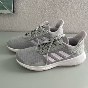 Womens adidas duramo shoes size 5.5